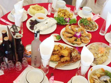 Nhận đặt tiệc cưới trọn gói tại nhà